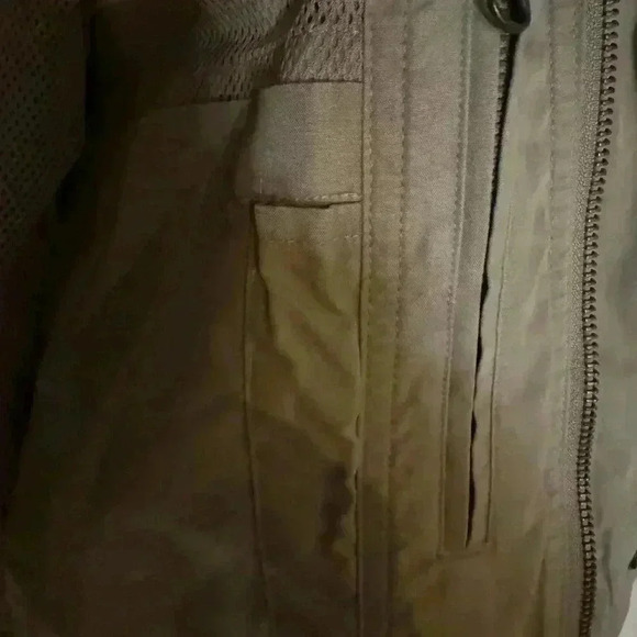 LL Bean Men’s Khaki Field Work Jacket with Hideaway Hood Size L - Picture 8 of 11